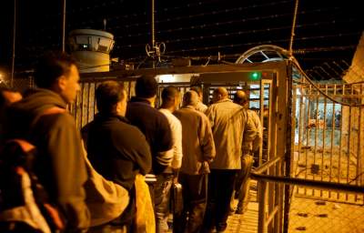 Middlebury Students Stage Israeli Checkpoint to Push Divestment
