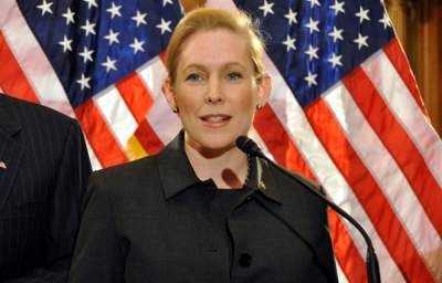 Senator Introduces Bill to Allow Holders of Student Debt to Refinance